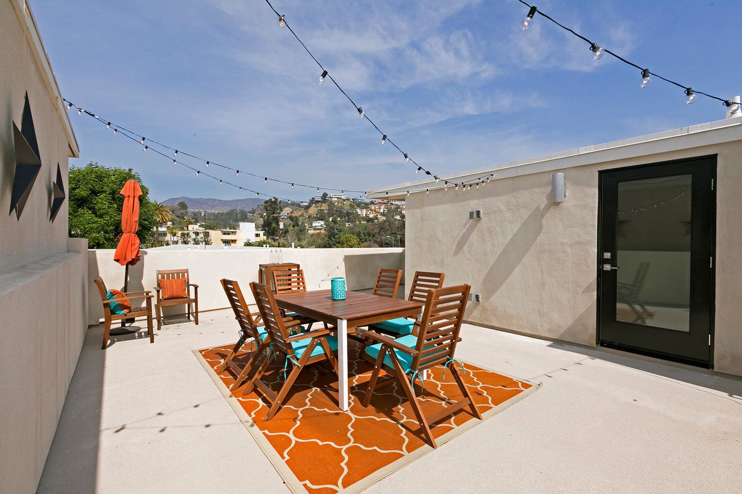 Photo of Cahuenga 18 in Los Angeles, CA 90068