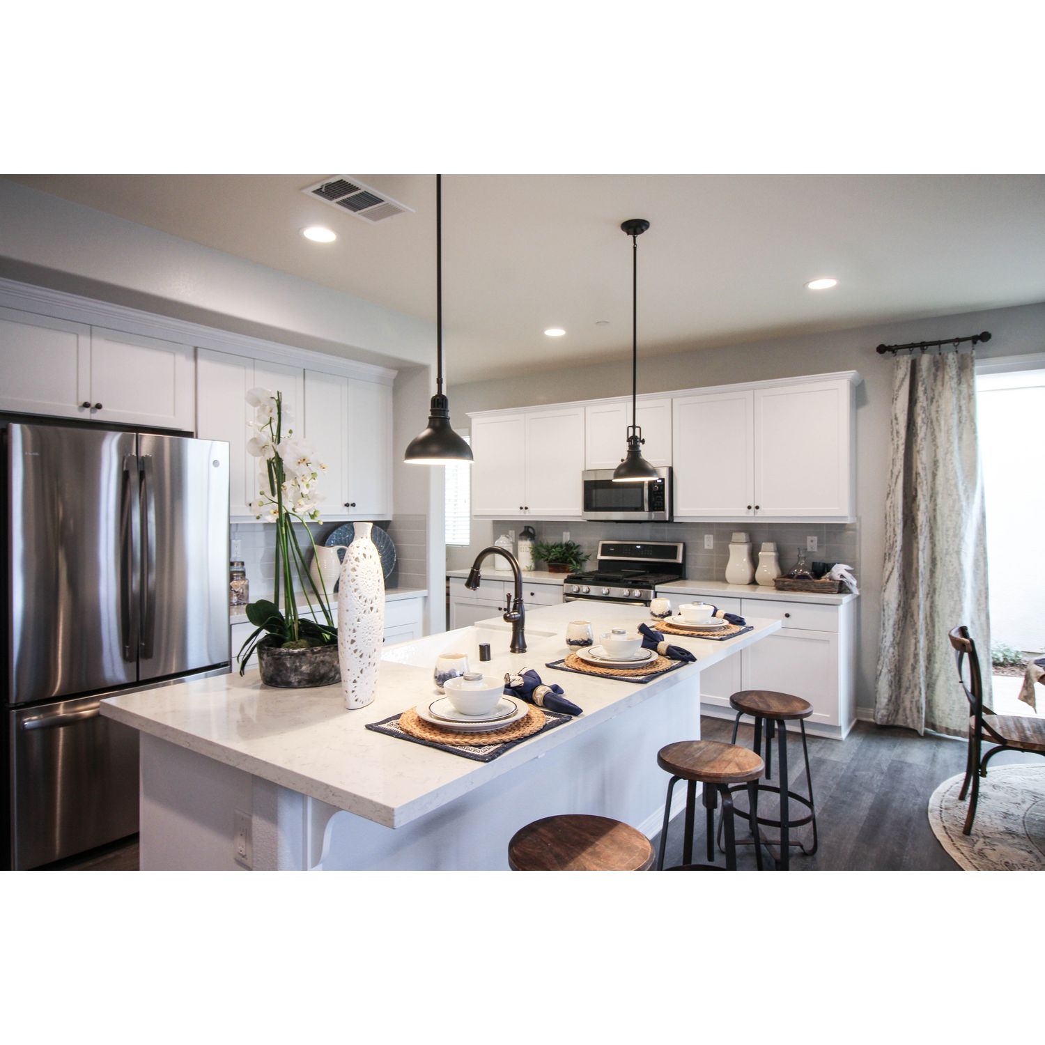 Photo of Adams Grove in Rialto, CA 92376