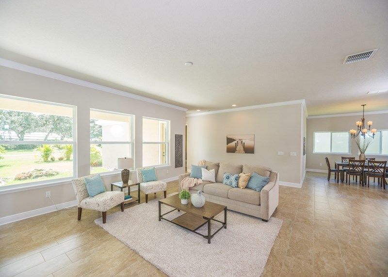 Photo of Ovilla in Lithia, FL 33547