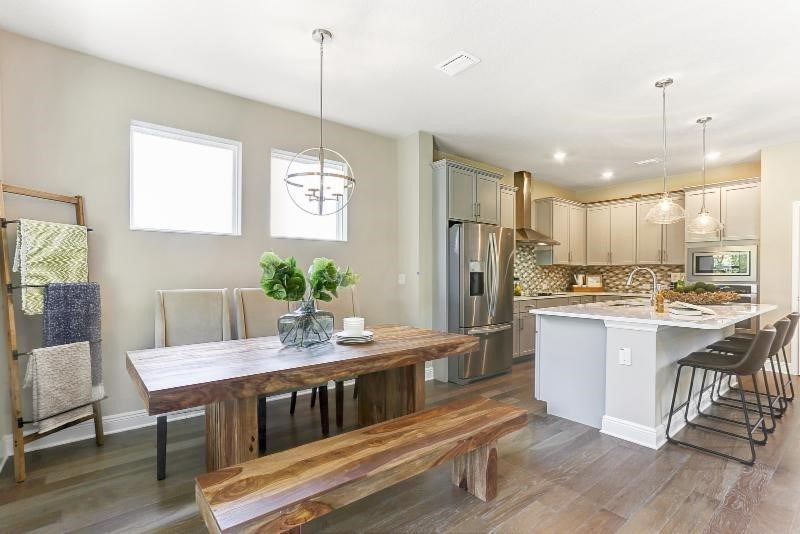 Photo of Lakeshore Oaks in Tampa, FL 33624