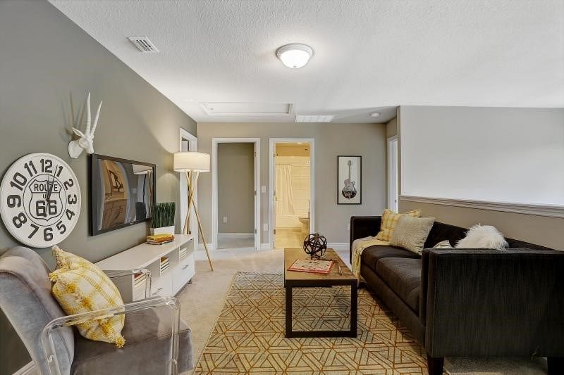 Photo of Lakeshore Oaks in Tampa, FL 33624