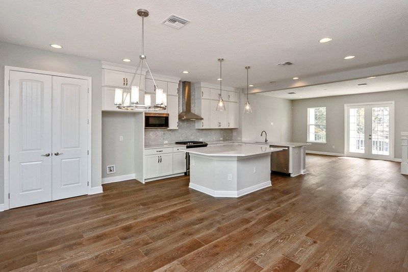 Photo of SOHO Townhomes in Tampa, FL 33609
