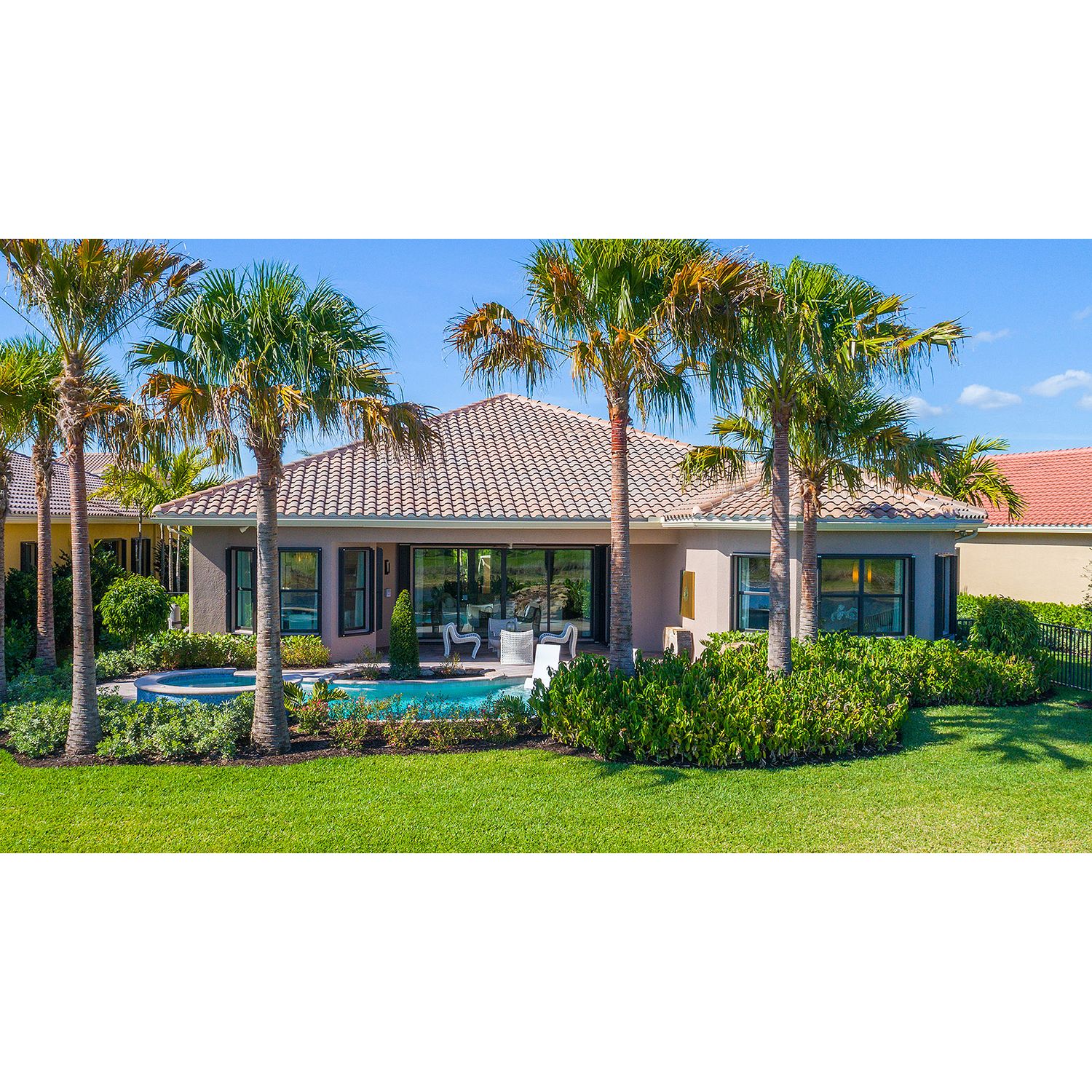 Photo of Carlyle in Naples, FL 34119