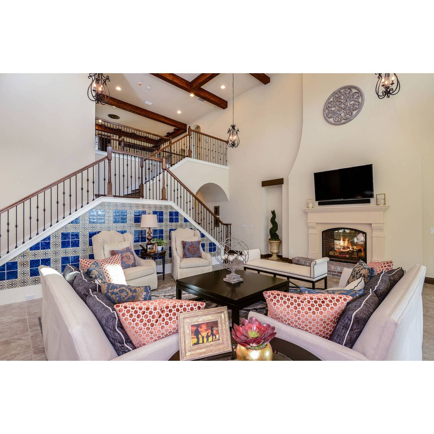 Photo of La Collina 70'S in Brandon, FL 33511
