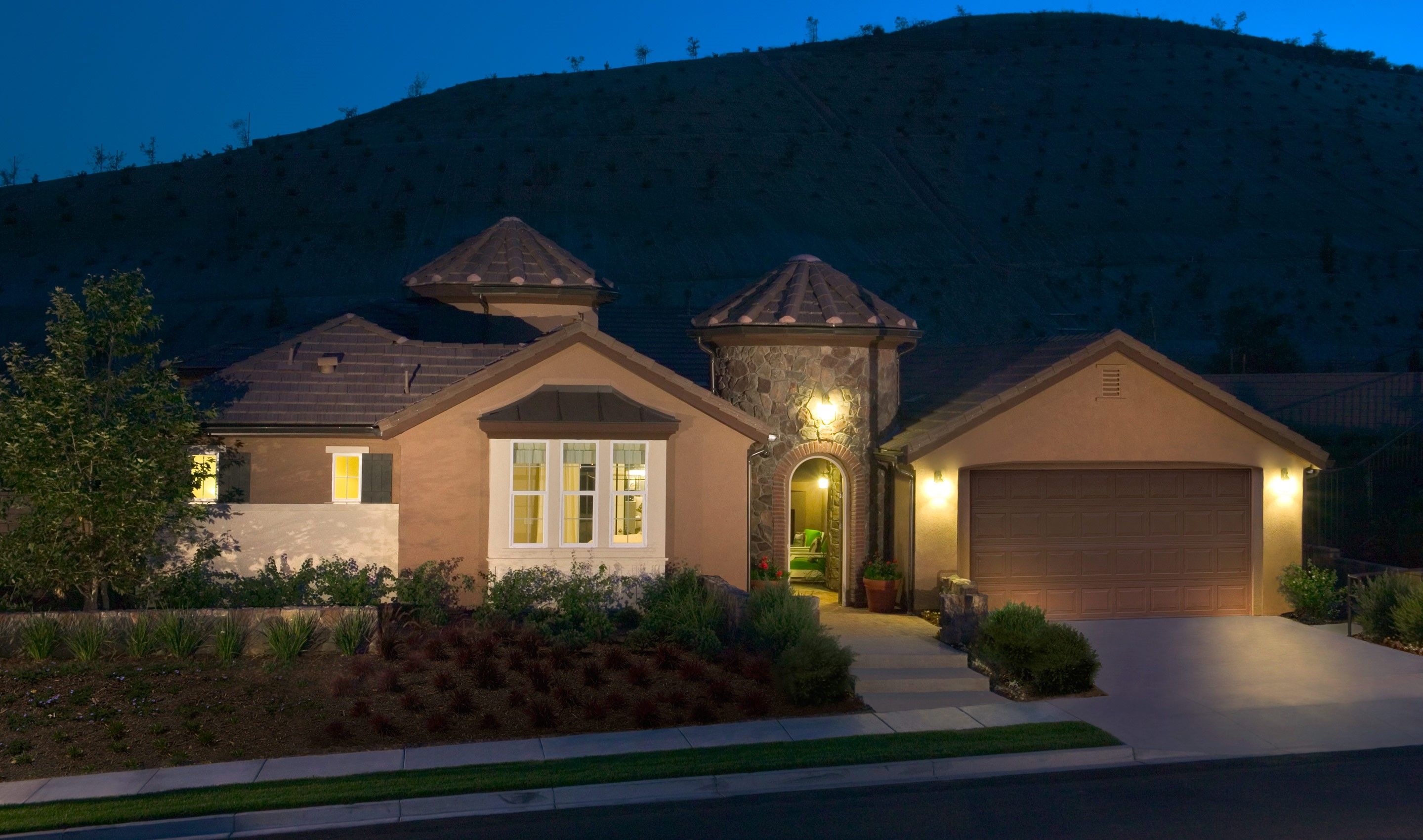 The Executive Collection at Meridian Hills new homes in Moorpark CA by K. Hovnanian® Homes