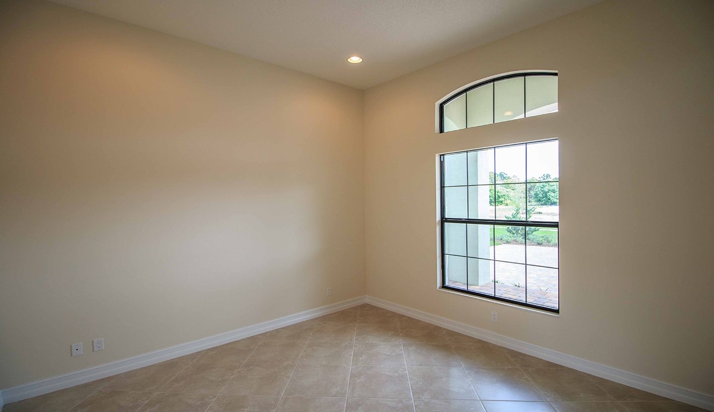 Photo of Oak in Palm City, FL 34990