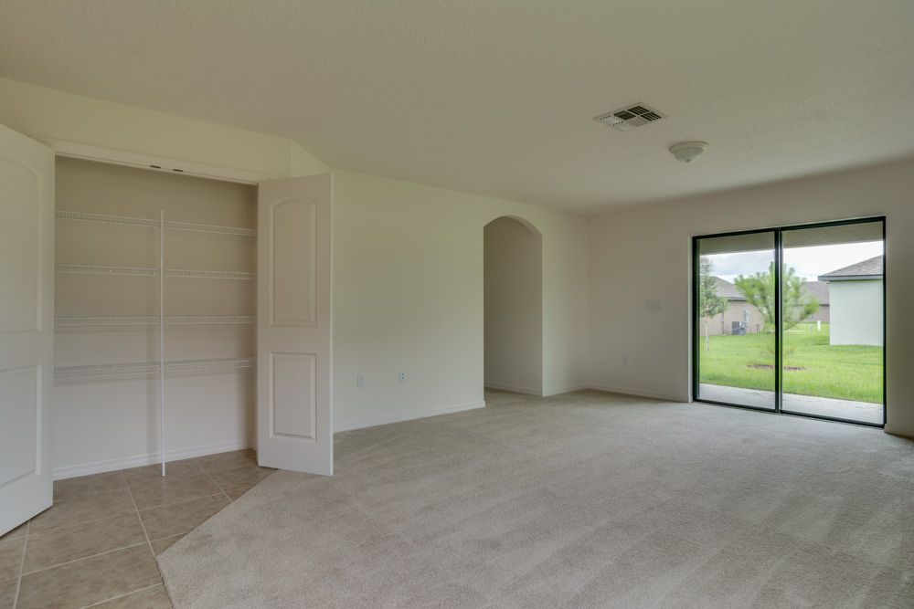Photo of Estero II in Riverview, FL 33579
