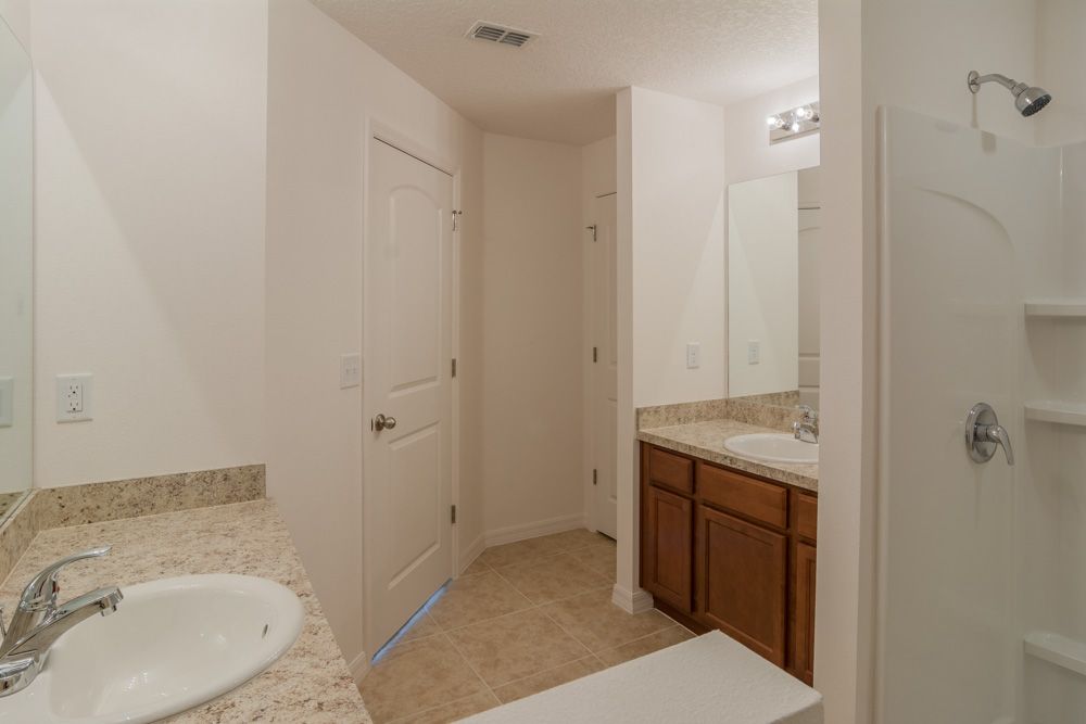 Photo of Estero II in Riverview, FL 33579