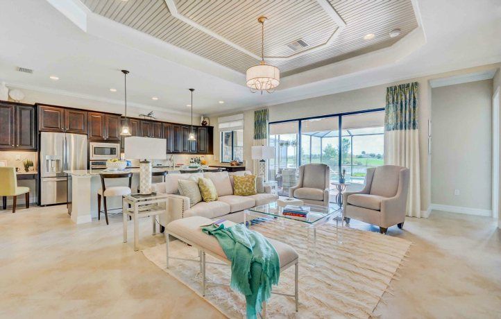 Photo of Angelina in Naples, FL 34114