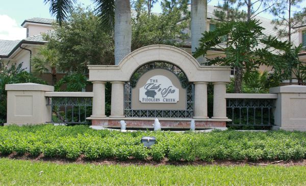 Photo of Executive Homes in Naples, FL 34114
