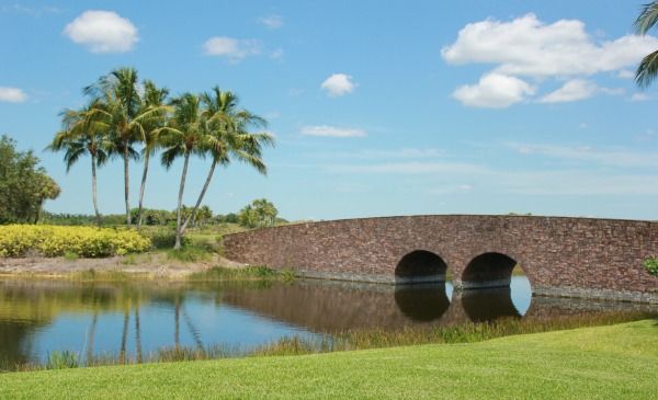 Photo of Executive Homes in Naples, FL 34114