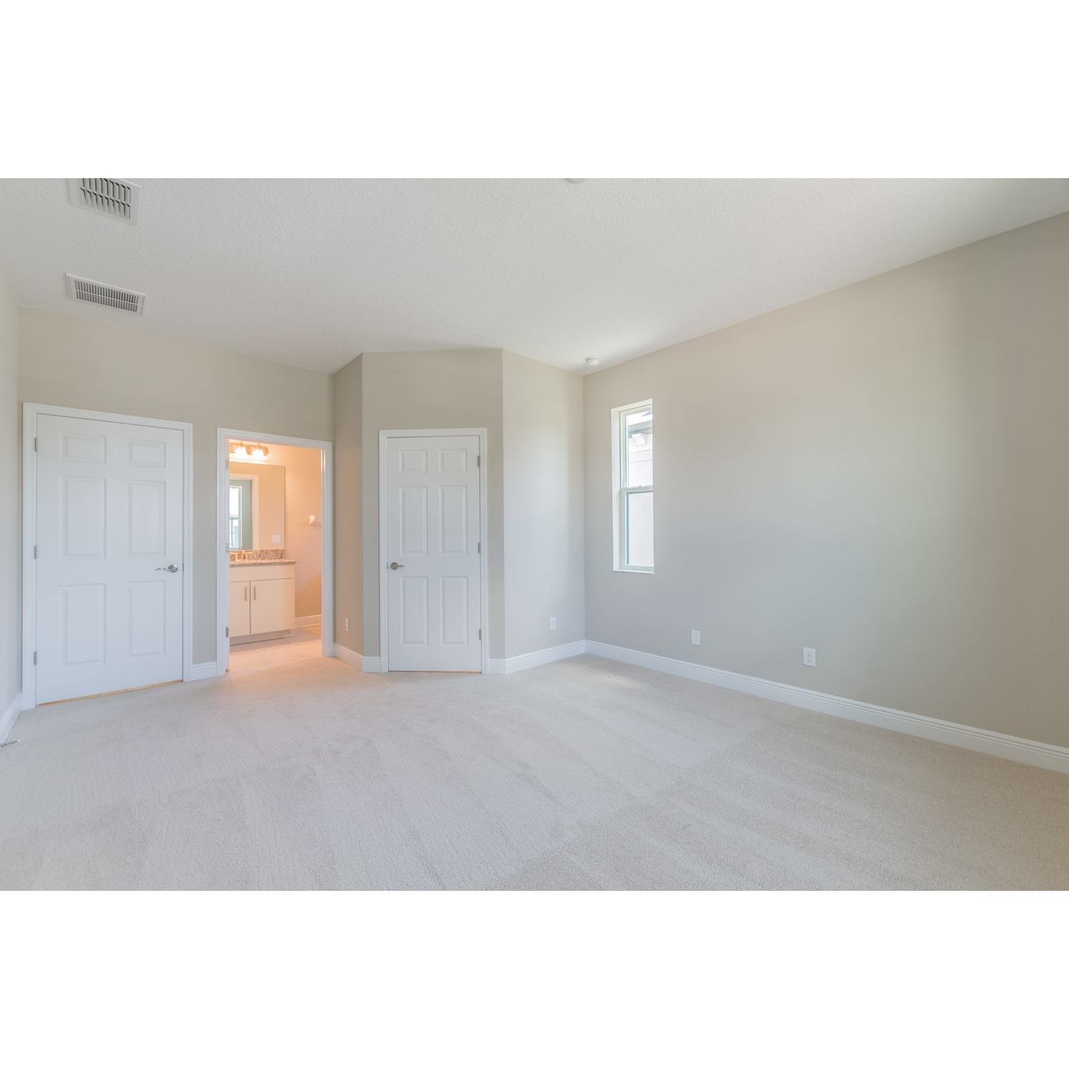 Photo of Campania in Tampa, FL 33647