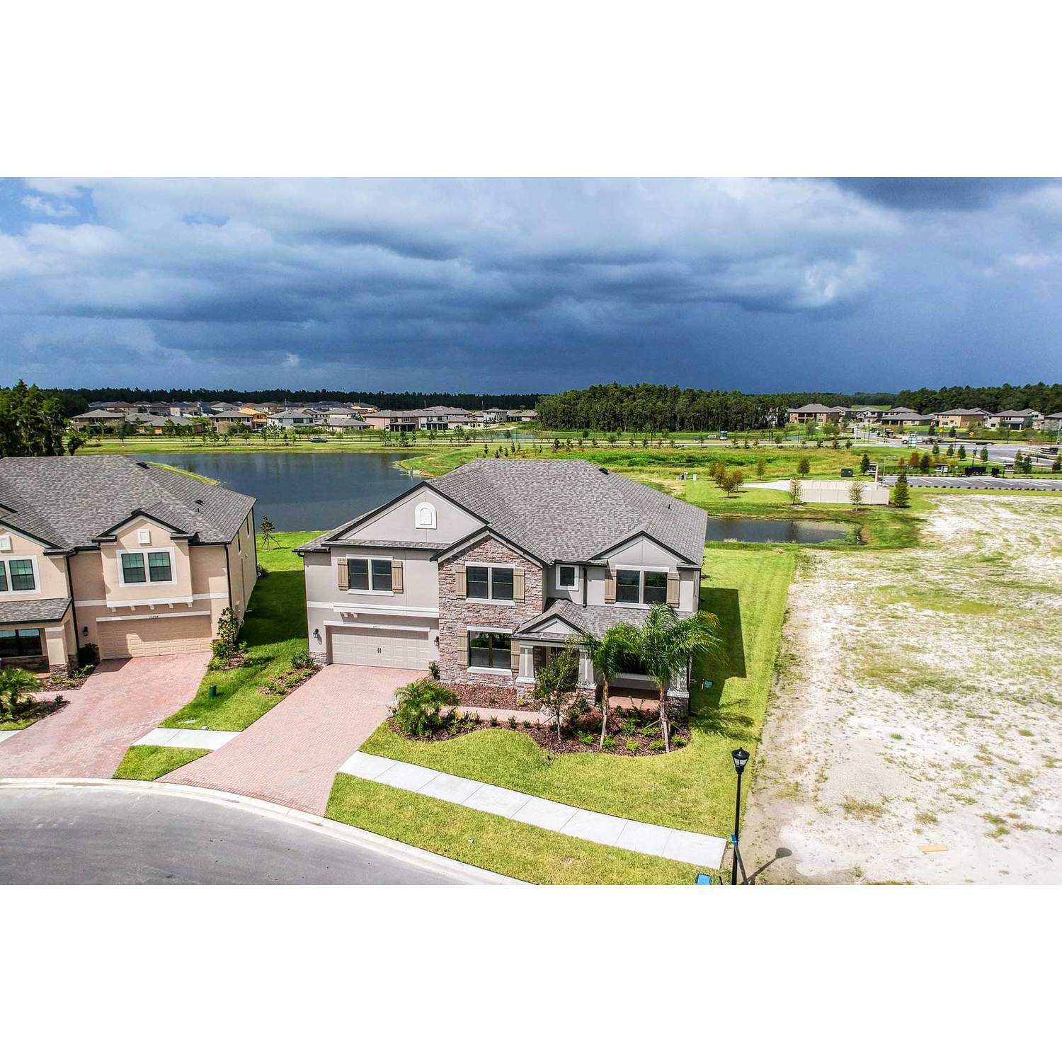 Photo of Grandshore II in Tampa, FL 33647