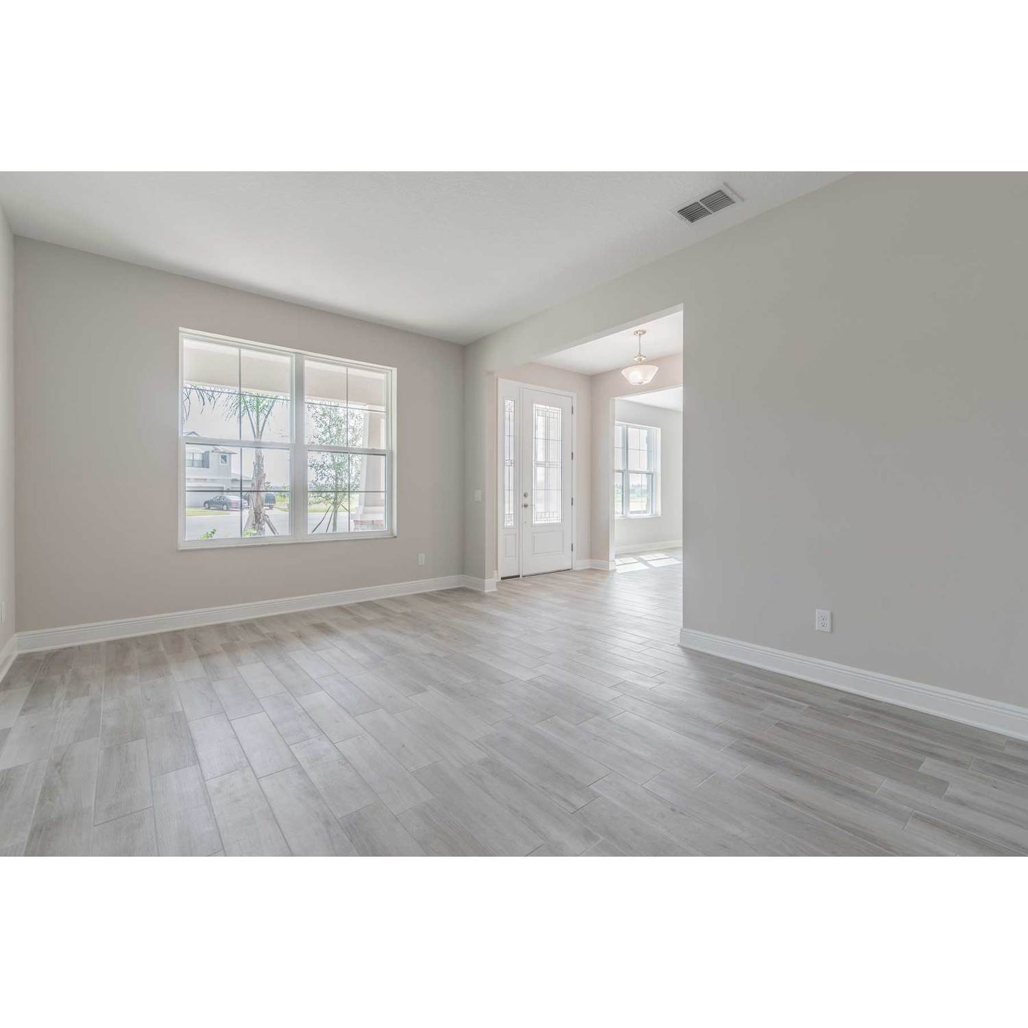 Photo of Grandshore II in Tampa, FL 33647