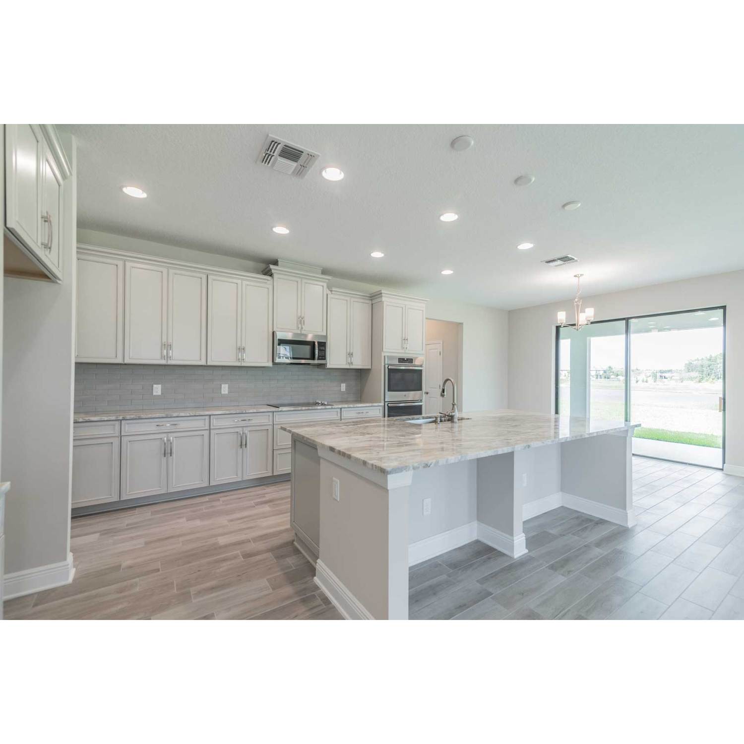 Photo of Grandshore II in Tampa, FL 33647