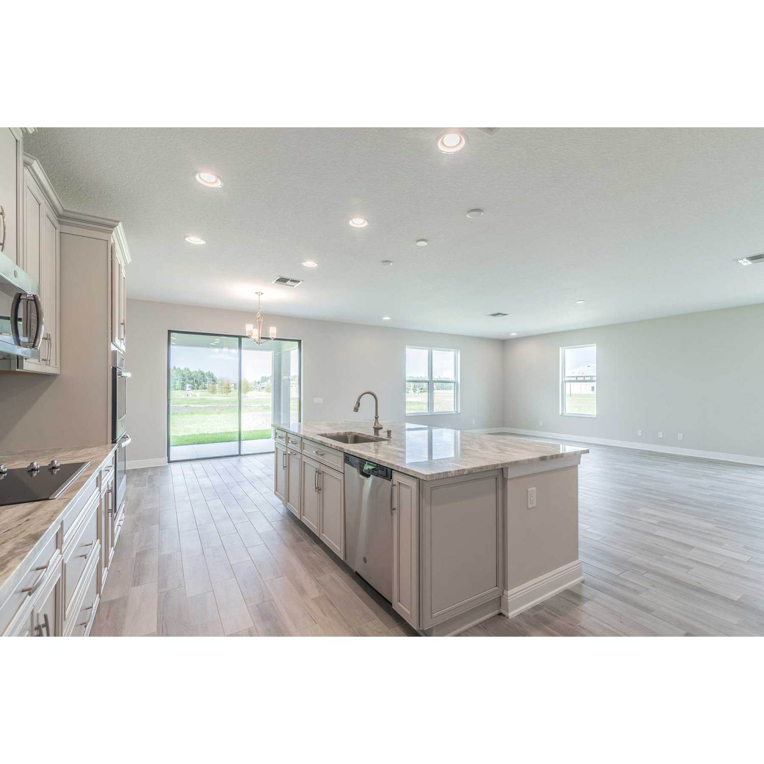 Photo of Grandshore II in Tampa, FL 33647