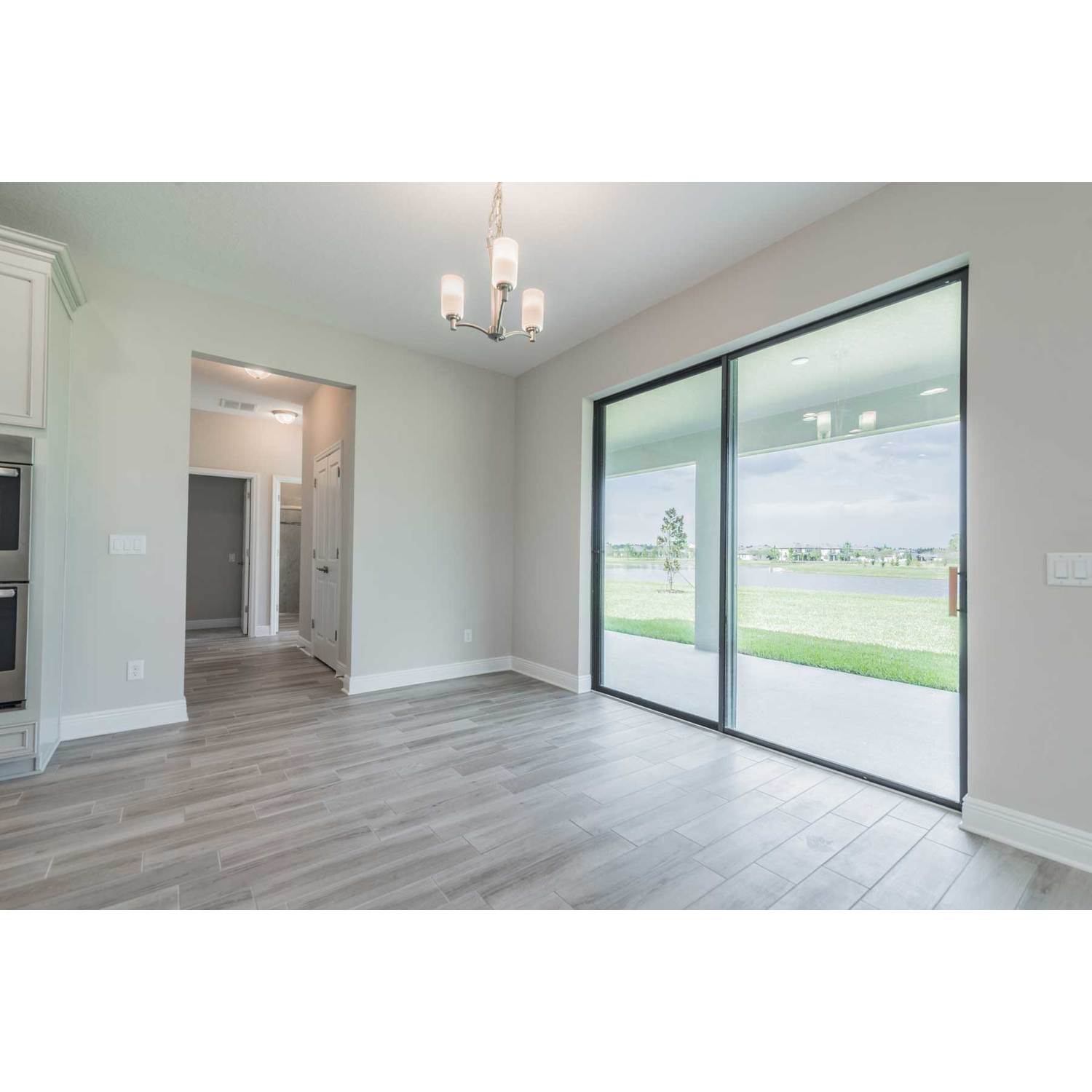Photo of Grandshore II in Tampa, FL 33647