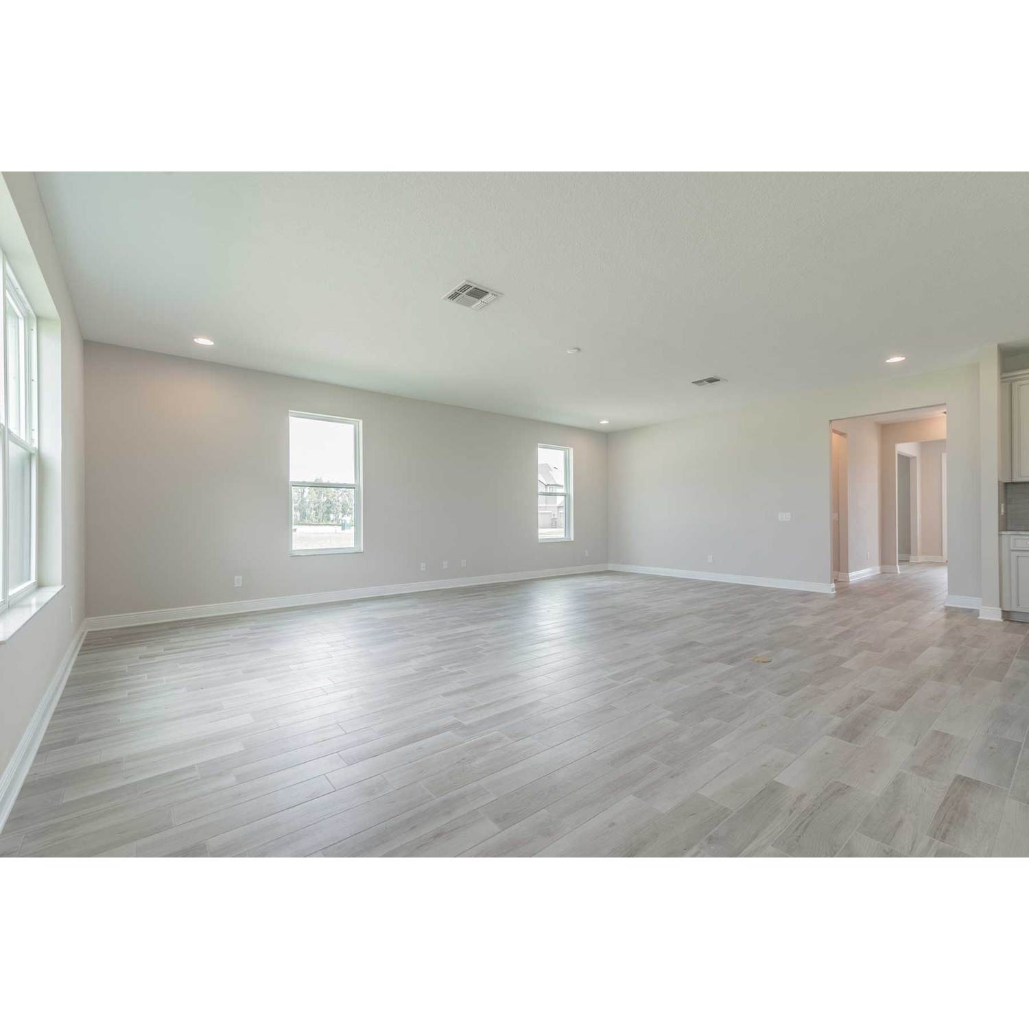 Photo of Grandshore II in Tampa, FL 33647
