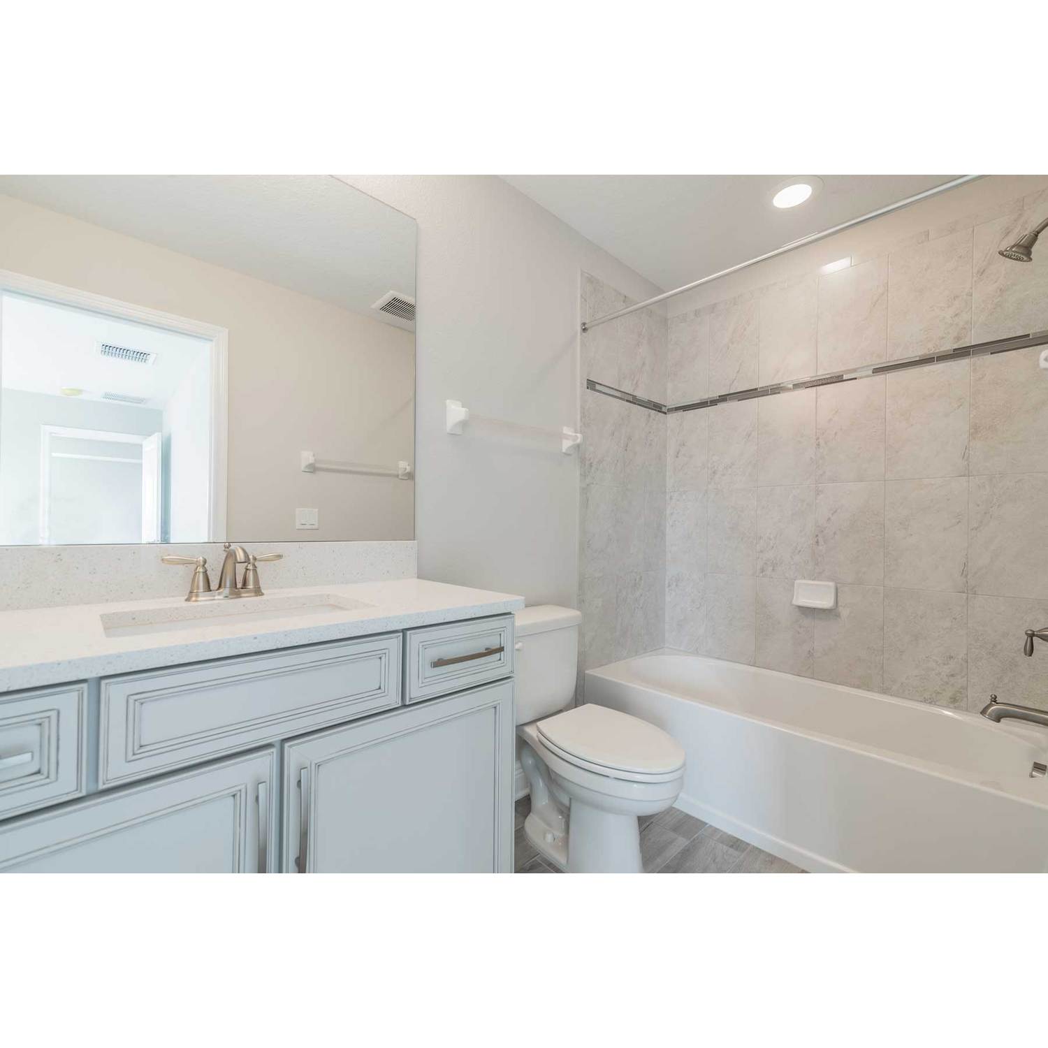 Photo of Grandshore II in Tampa, FL 33647