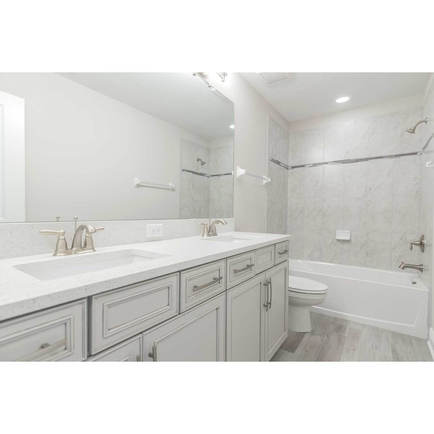 Photo of Grandshore II in Tampa, FL 33647