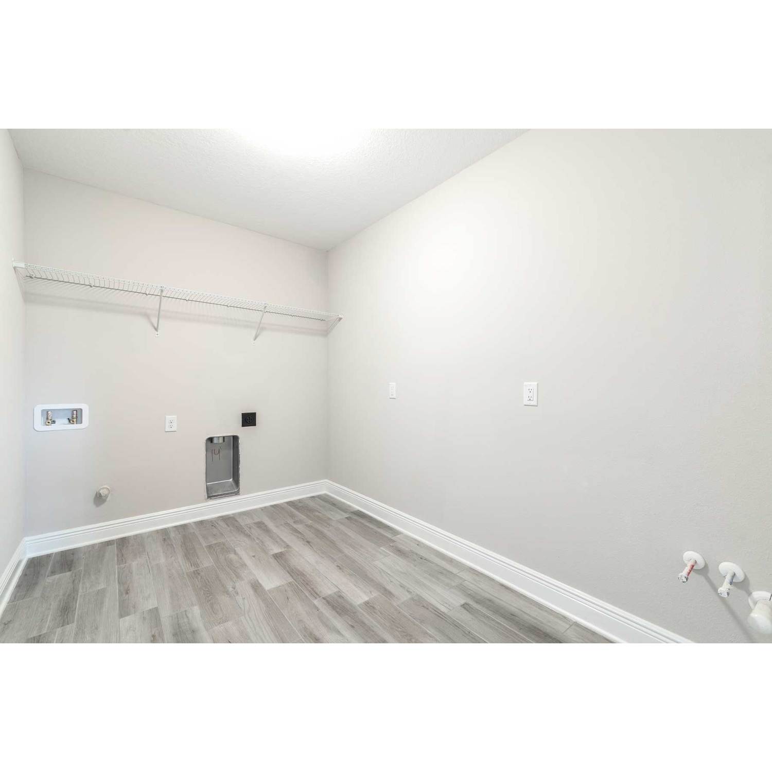 Photo of Grandshore II in Tampa, FL 33647