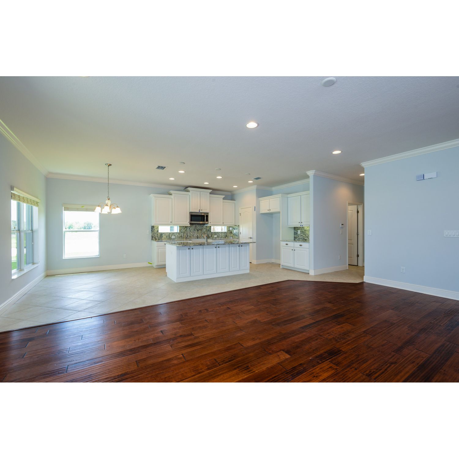 Photo of Lakeside Oaks Reserve in Tampa, FL 33618