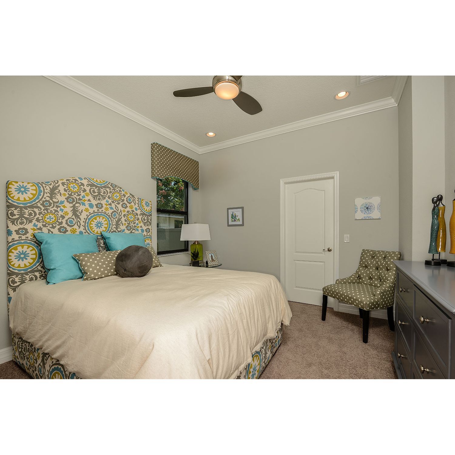 Photo of Sweetwater Estates in Tampa, FL 33618