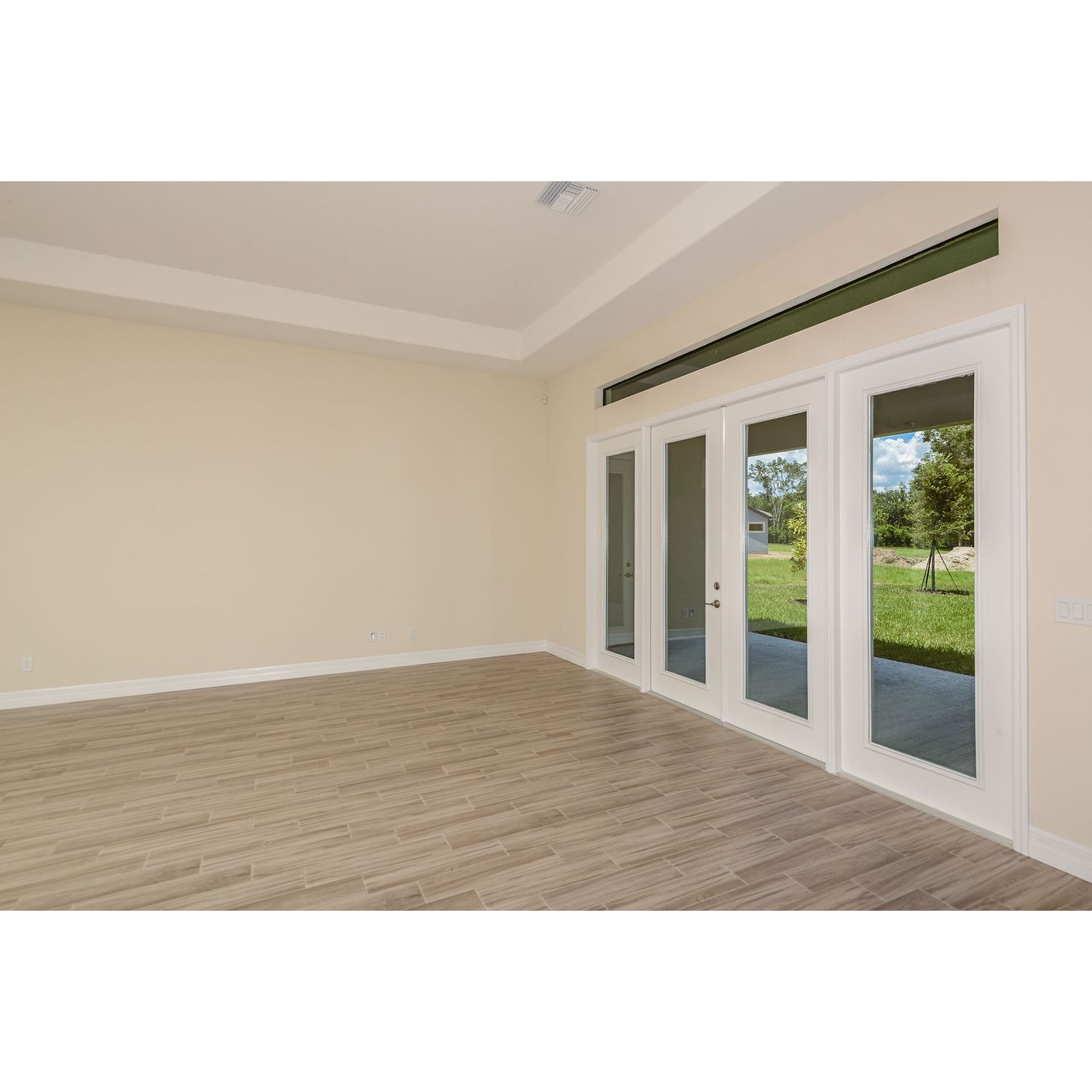 Photo of The Manors at Lake Padgett in Tampa, FL 33618