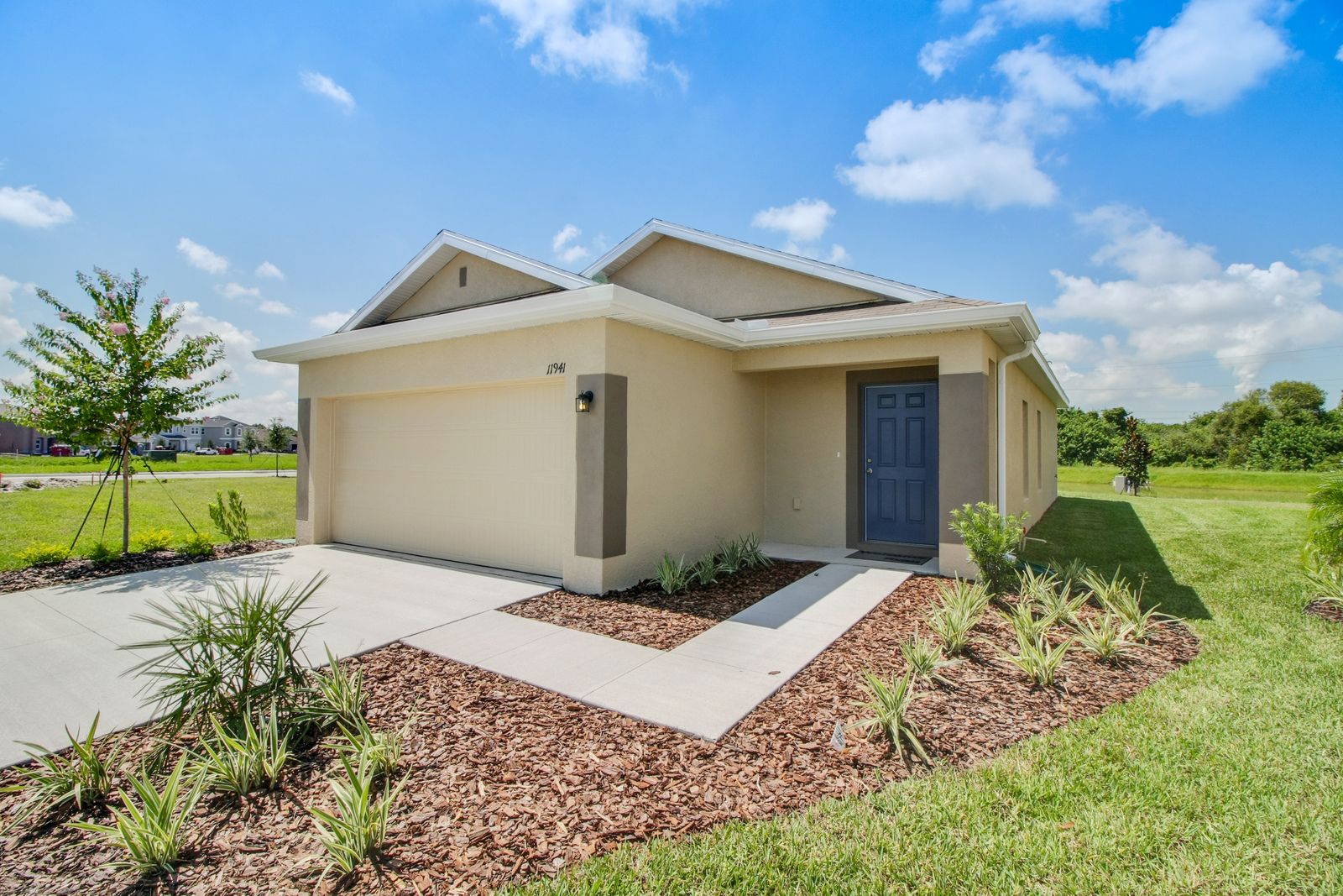 Photo of F1313 in Winter Haven, FL 33881