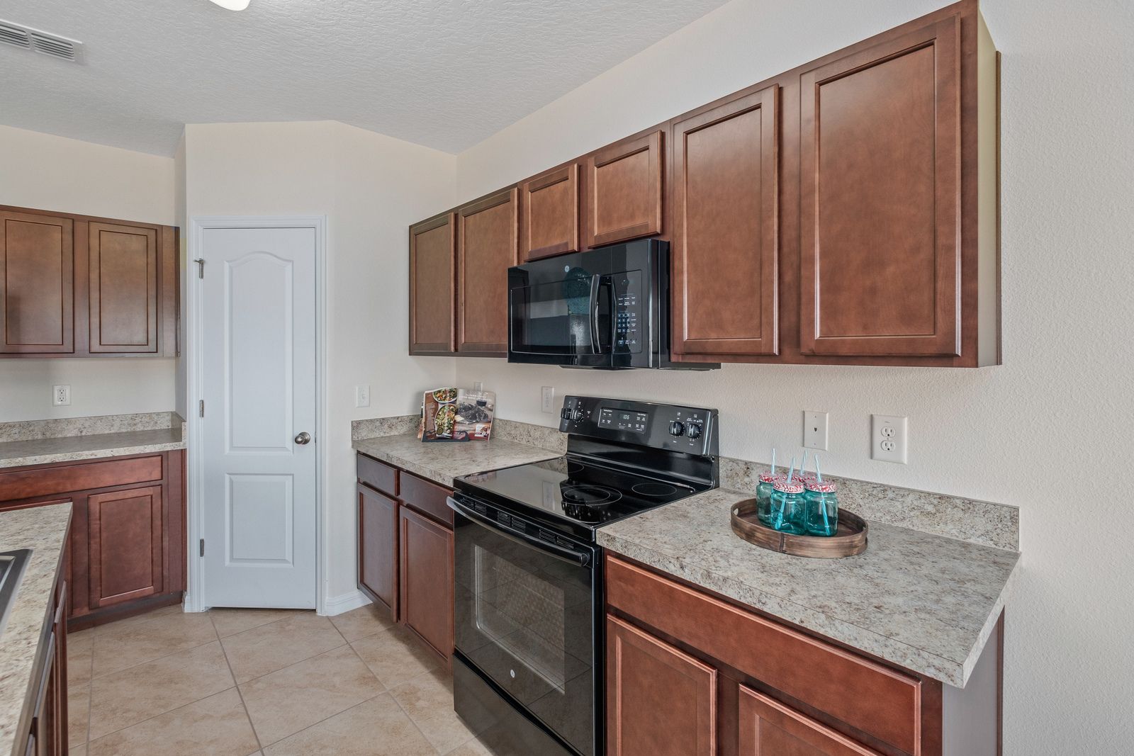 Photo of F1452 in Winter Haven, FL 33881