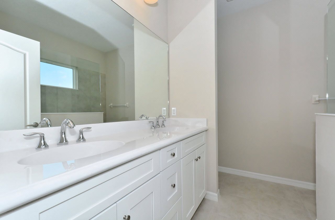Photo of Expression in Sarasota, FL 34243