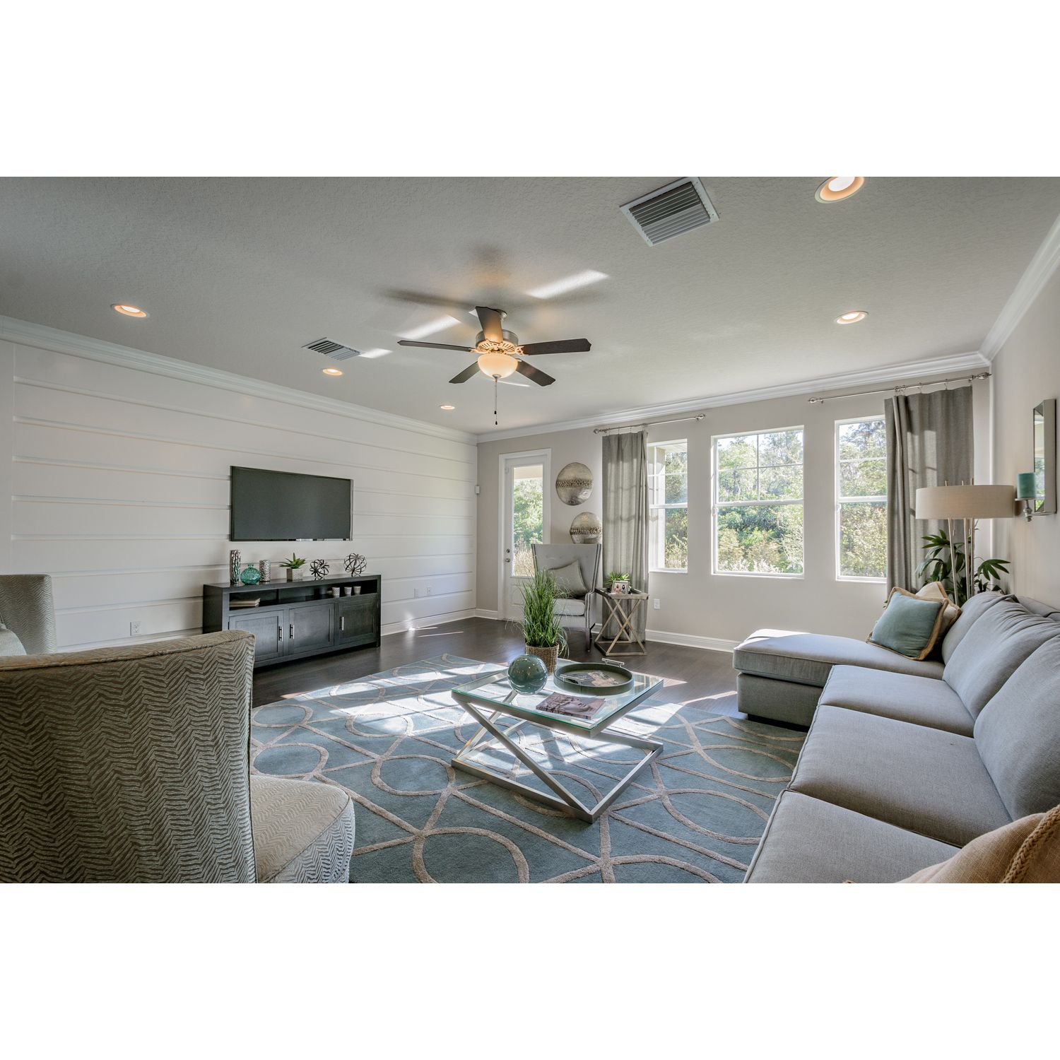 Photo of Ozona Village in Palm Harbor, FL 34683