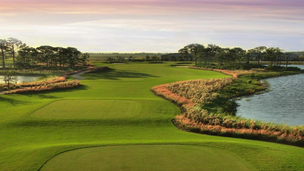 Photo of River Hall Country Club in Alva, FL 33920