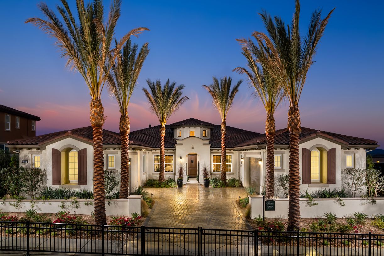 Masters at Moorpark Country Club new homes in Moorpark CA by Toll Brothers