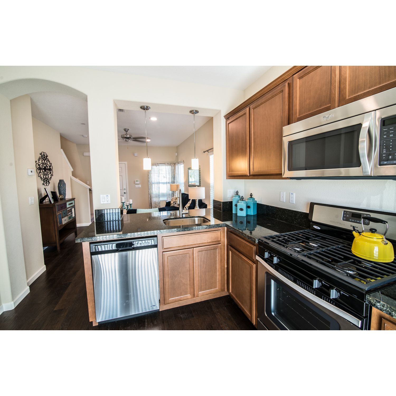 Photo of Residence 1 in Sacramento, CA 95823