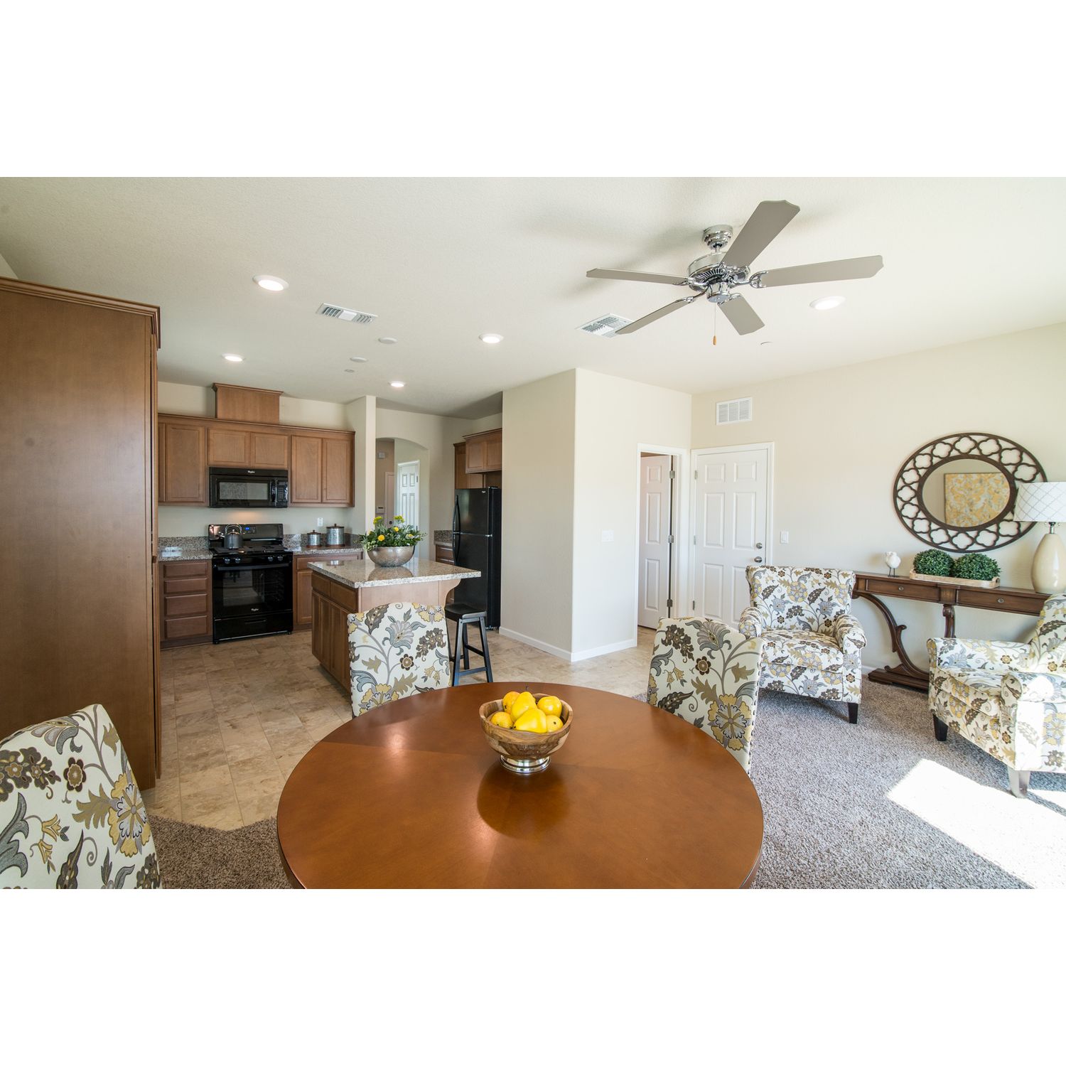 Photo of Residence 4 in Sacramento, CA 95823