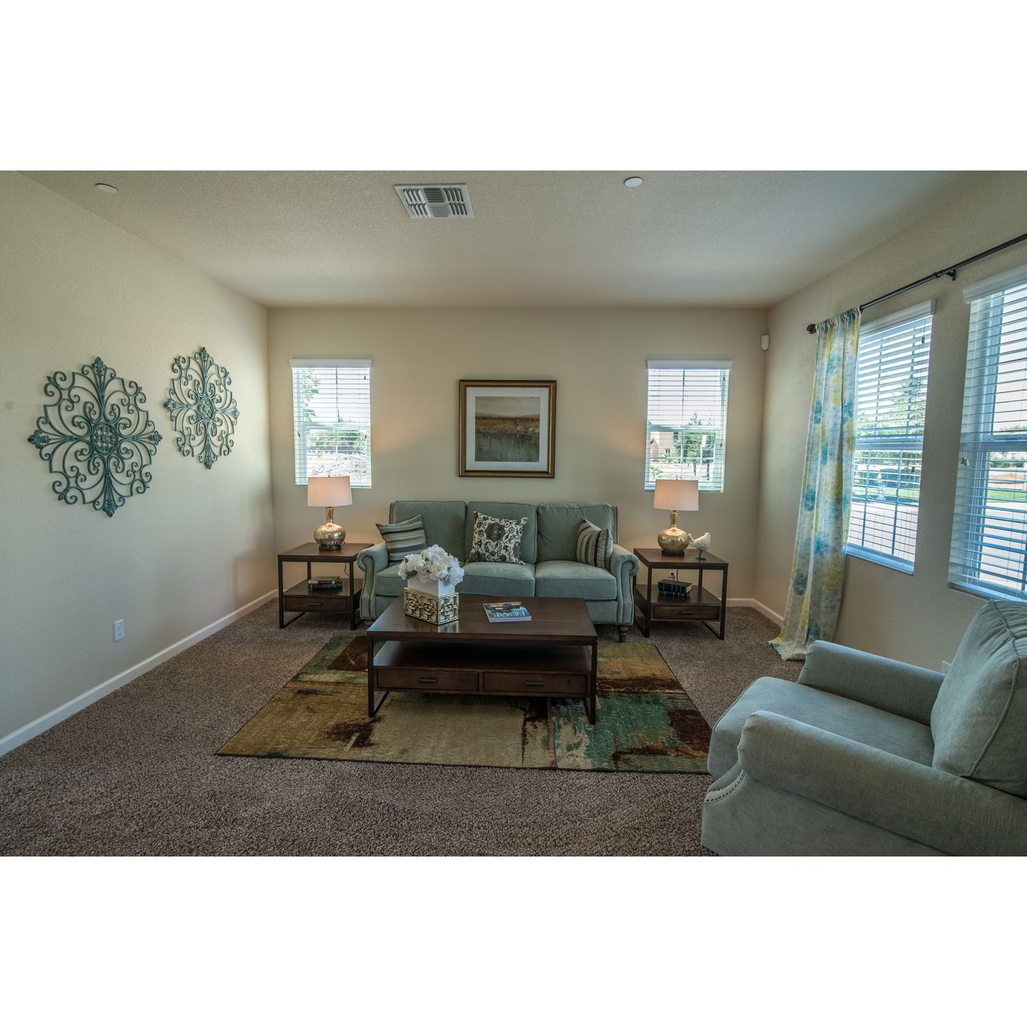Photo of Residence 4 in Sacramento, CA 95823