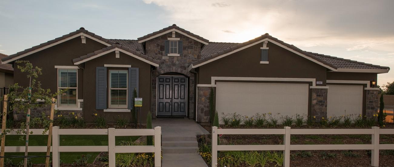Black Oaks new homes in Visalia CA by Woodside Homes