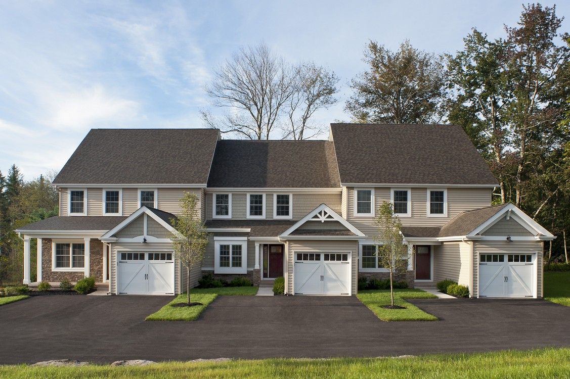 135 Keswick Dr
